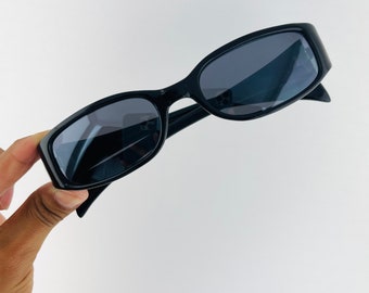 Y2k Rectangle Black Frame Straight Fin Temple Sunglasses