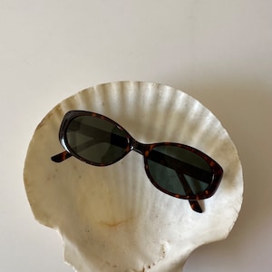 Authentic Vintage 90s Tortoise Oval Sunglasses image 3