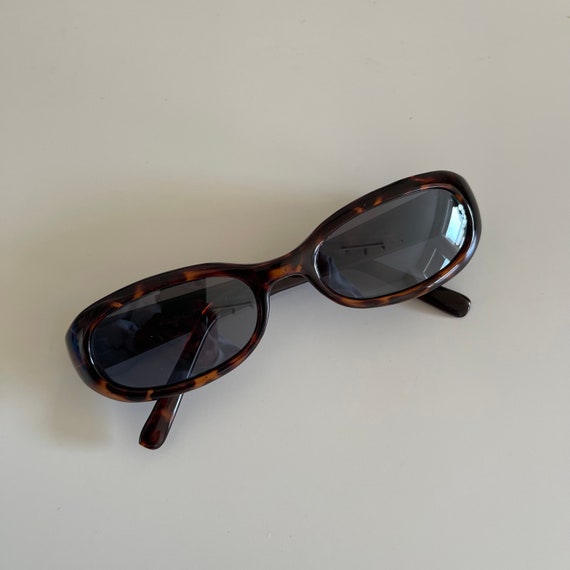 Vintage 90s Slim Tortoise Rectangle Sunglasses wi… - image 4