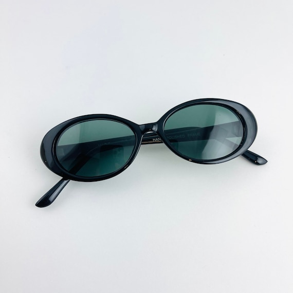 Authenitc Vintage 90s Slim Black Oval Sunglasses … Gem