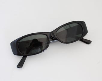 Vintage 90er Jahre schmale schwarze rechteckige Sonnenbrille