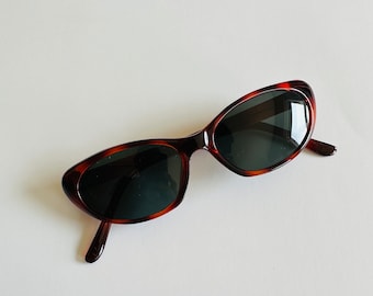 Vintage 90s Tortoise Red Cat Eye Sunglasses