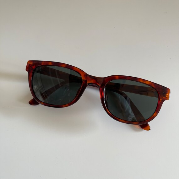 Authentic Vintage 90s Tortoise Square Sunglasses - image 3