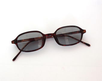 Authentische 90er Jahre Mini Rectangle Tortoise Sonnenbrille mit grauen Gläsern