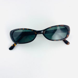 Vintage 90s Slim Tortoise Shell Rectangle Oval Sunglasses