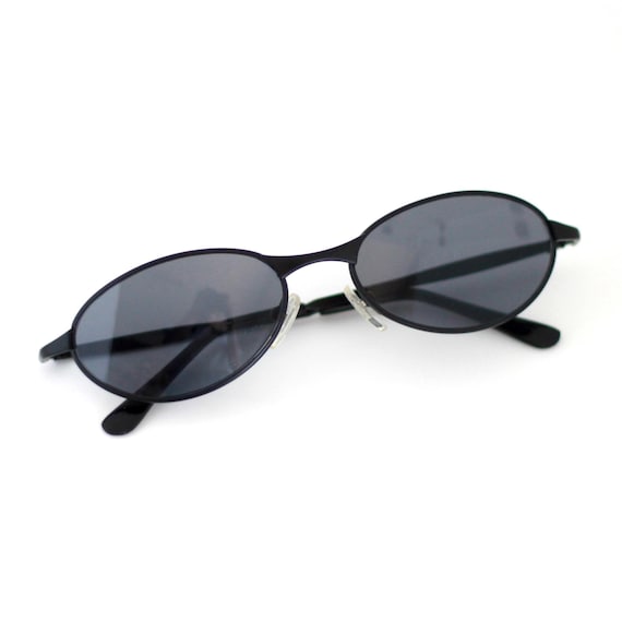 Vintage 2000s Black Metal Frame Oval Sunglasses With Mirror  display picture 2