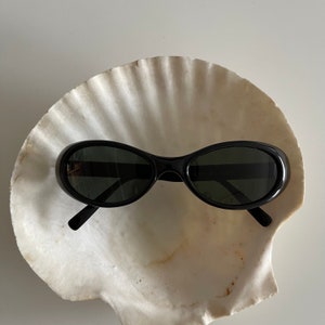 Authentic Vintage 90s Slim Black Oval Sunglasses