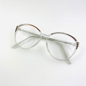 True Vintage 90s Transparent Oval Reading Glasses