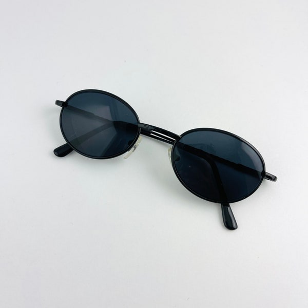 Authentic Vintage Black Metal Frame Oval Sunglasses