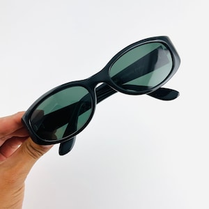 Authentic Vintage 90s Black Oval Sunglasses