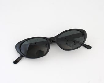 Vintage 90s Black Cat-Eye Sunglasses