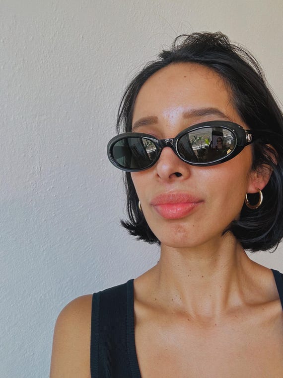 Authentic Vintage 90s Black Oval Sunglasses - Etsy display picture 1