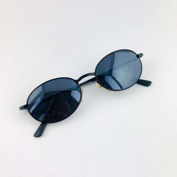 Vintage 90s Oval Black Metal Frame Sunglasses with Mirror Lens