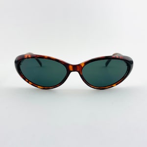 Authentic Vintage 90s Tortoise Oval Sunglasses