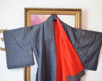 a red surprise - vintage kimono from Kyoto, Japan