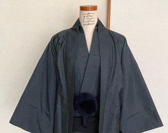 M21-15 Vintage Mens Oshima Tsumugi Kimono /// Kimono di seta da uomo, kimono blu da uomo, kimono tsumugi blu scuro, veste kimono da uomo, uomo di seta indaco Haori