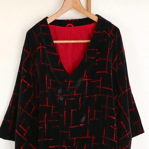 Vintage Kimono Coat ///  Velvet Black Michiyuki, Velvet Kimono Coat, Kimono Jacket, Black velvet Jacket, Red michiyuki, Red velvet michiyuki