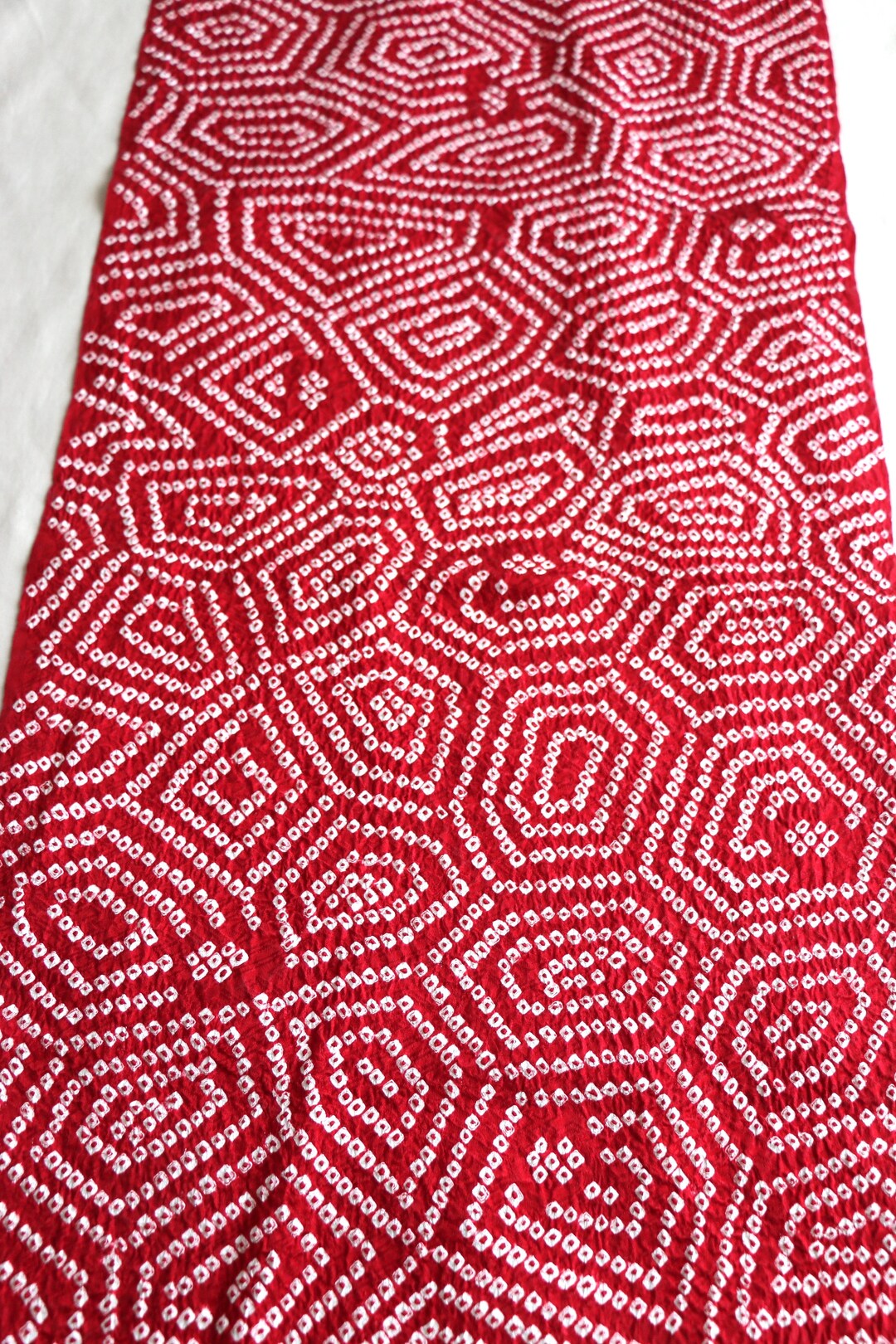 21137 Shibori Silk Kimono Fabric /// Silk Shibori Fabric, Red Fabric