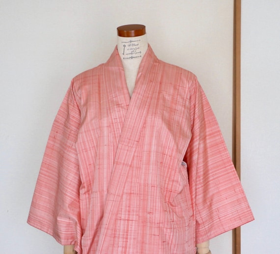 Vintage Japanese Kimono /// Pink Silk Kimono, Grad
