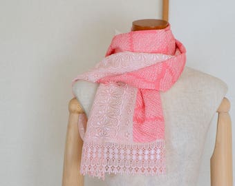 Vintage Japanese Kimono Shawl /// Shibori, Silk Shawl, Silk scarf, kimono scarf, Pink silk scarf, Pink silk shawl, Pink kimono scarf