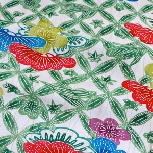C-11 Vintage Japanese Silk Kimono Fabric /// Green shiny silk fabric, Gorgeous silk fabric, botanical silk fabric, floral silk fabric