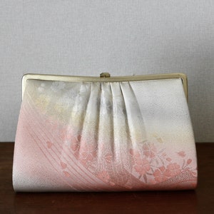 Vintage Japanese Kimono Clutch Bag /// Kimono clutch Bag, Silk kimono bag, Luxury bag, Japanese clutch bag, Vintage Kimono clutch