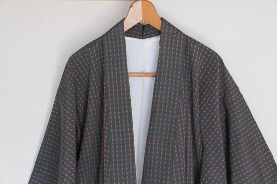Vintage Japanese Kimono /// Black and Red vintage