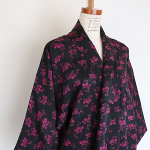 KW-10 Vintage Komon Kimono /// Kimono Robe, Kimono Gown, gown, robe, vintage Black silk kimono, Gray silk kimono, Japanese silk kimono,