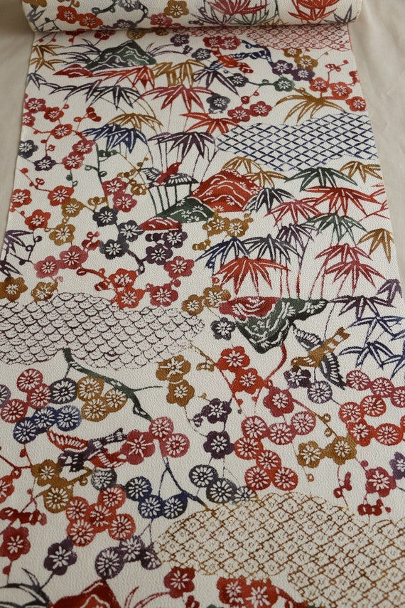 KF21-07 Chirimen /// Japanese vintage silk fabric, silk kimono fabric, Chirimen silk, Cream silk fabric, off white silk fabric,