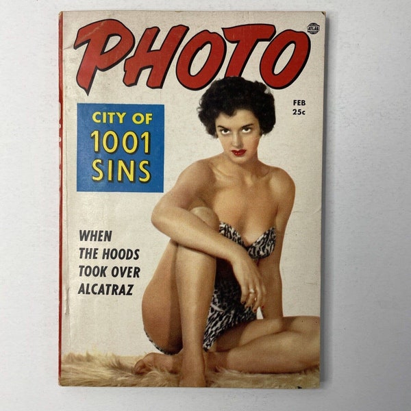 PHOTO Mens Pocket Magazine FEB 1954 Risque Girlie Cheesecake Adventure