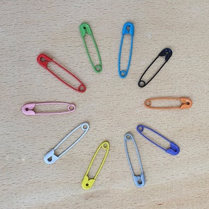 250 PCS Colored Safety Pins 19mm Mini Clothes Pins Jewelry Making