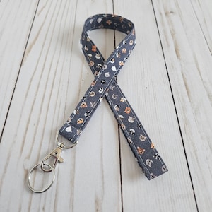 Cute Cat Faces Skinny Neck Lanyard Veterinarian Gift Teacher Student ID Badge Lanyard Flash Drive Tether