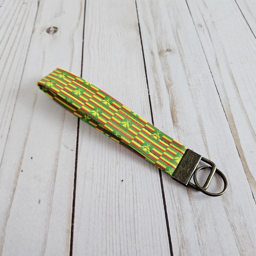 Hawaiian Kanaka Maoli Flag Wristlet Keychain: Polynesian EDC Key Fob ...