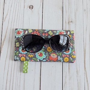Vintage Flower Glasses Case | Padded Sunglasses Sleeve | Soft Reading Pouch | Handmade Eyeglass Holder