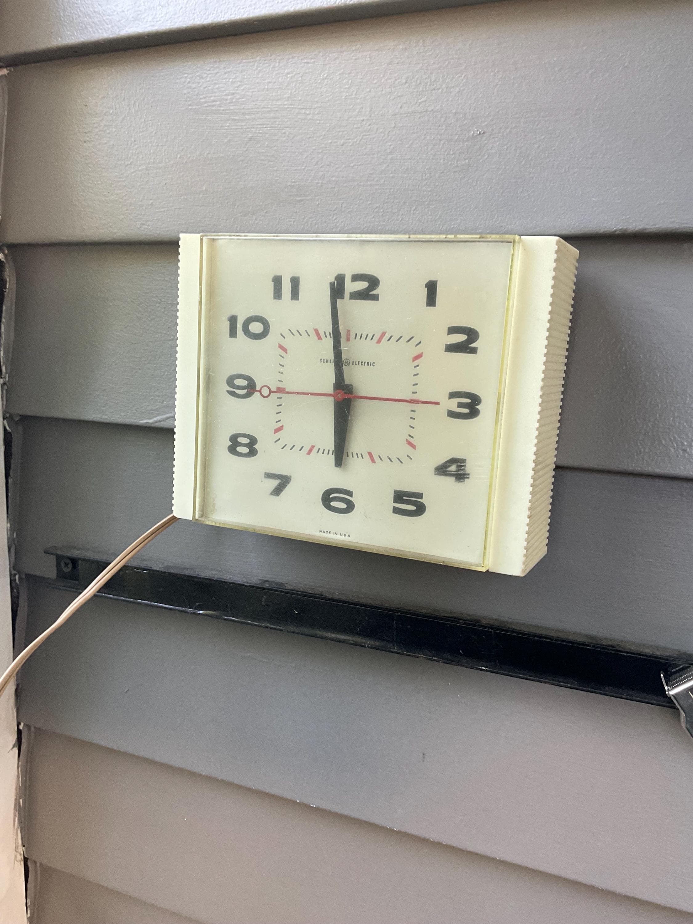 ゼネラルエレクトリック 置時計　 USA　電気時計　コンセント式 ゼネラルエレクトリック 置時計 USA 電気時計 コンセント式 General