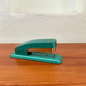 Vintage Swingline Green stapler - Office/School supplies- Stapler- Office/Teacher gift -