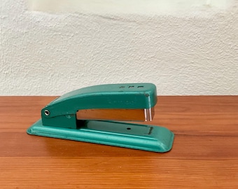 Vintage Swingline Green Stapler – USA-Made Office Supply