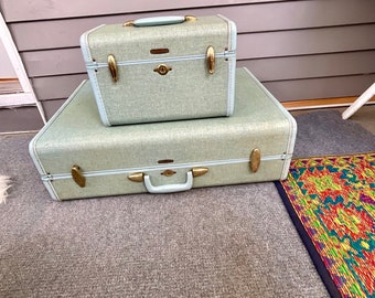 Vintage Suit Case   Set of 2- Makeup Case  -Brief Case-Train Case-Large Suitcase Decorative -Storage\Luggage-Wedding Card Holder