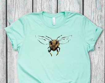 Bee TShirt | Honeybee In Flight | Save the Bees | Beekeeper Gift | Bee Lover | Bee Gift for Men | Bee Gift for Women | Bee Tee | Unisex Tee