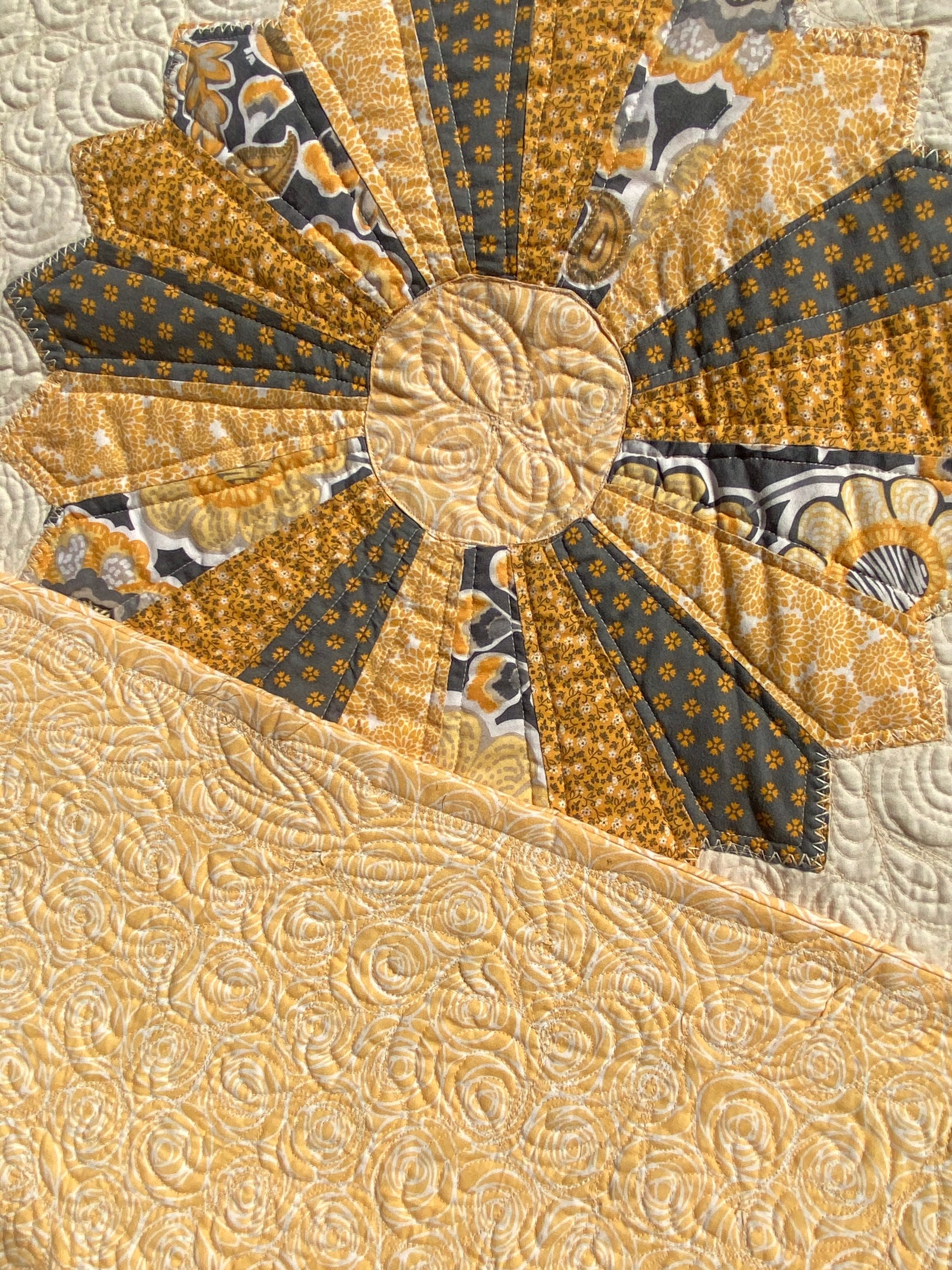 Handmade Dresden Plate Throw Quilt Handmade Yellow Gray & | Etsy