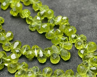 Top Quality Peridot Teardrops Briolettes 14 inches Peridot Faceted Drop Shape 4/8 mm Natural Peridot Briolettes Peridot Side Drilled Beads