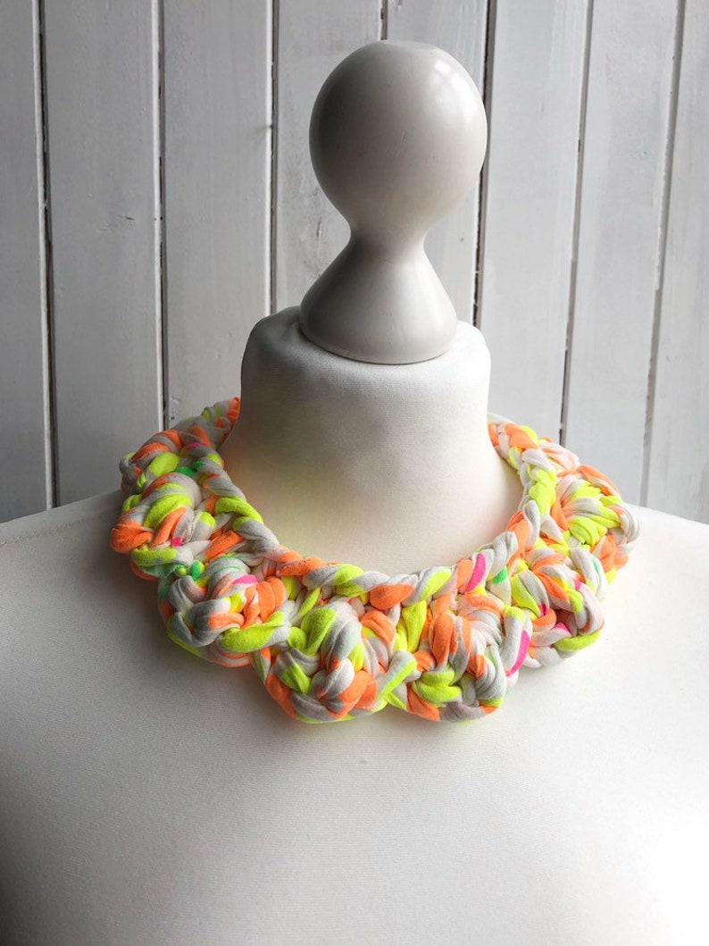 Chunky Statement NECKLACE Bib Necklace Crochet T-Shirt Yarn | NEON Fabric Necklace Zpagetti Alternative Jewellery
