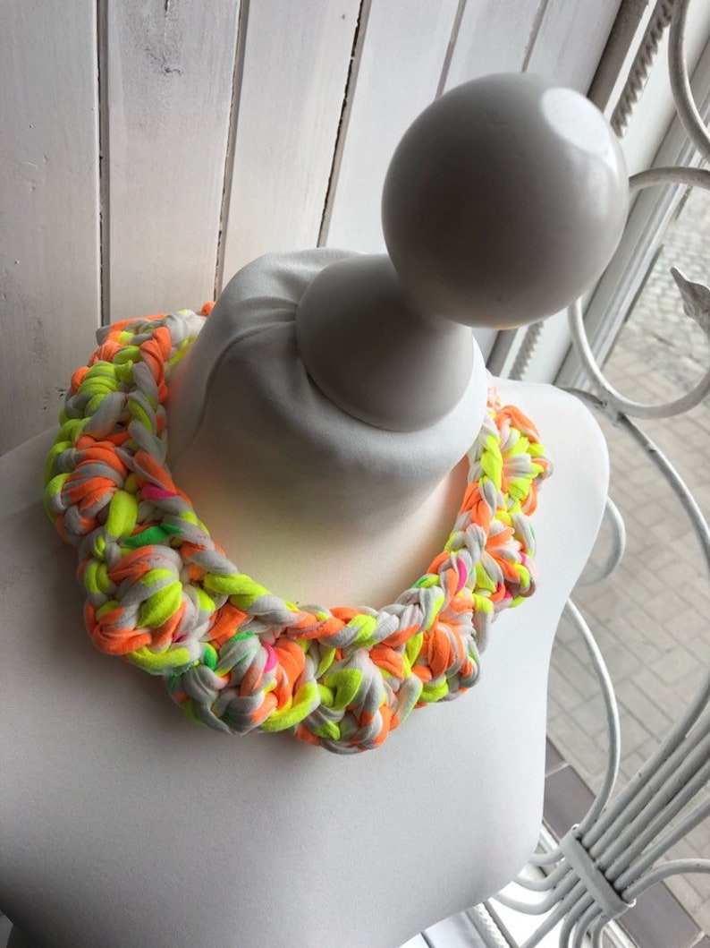 Chunky Statement NECKLACE Bib Necklace Crochet T-Shirt Yarn | NEON Fabric Necklace Zpagetti Alternative Jewellery