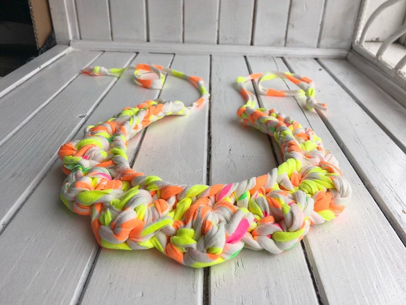 Chunky Statement NECKLACE Bib Necklace Crochet T-Shirt Yarn | NEON Fabric Necklace Zpagetti Alternative Jewellery