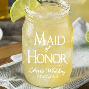 Personalisierte Einmachgläser, Trauzeugen Bierglas, Personalisierte Brautjungfern Geschenke, Hochzeitsparty Geschenk, 6 gravierte Glasbecher, personalisierte Biergläser