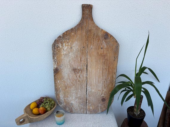 Large Vintage Wooden Bread Board: Rustic Farmhouse Kitchen Decor (50x78 cm)