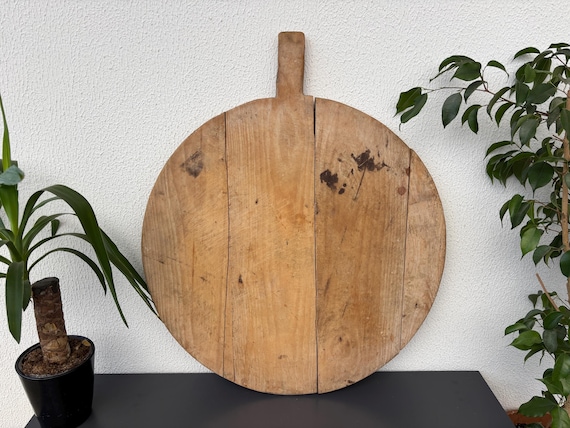 Vintage Turkish Wooden Cutting Board – Handmade Anatolian Kitchen Decor