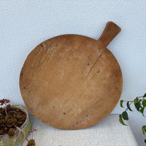 Hand-Carved Turkish Wood Board – Vintage Kitchen & Serving Decor