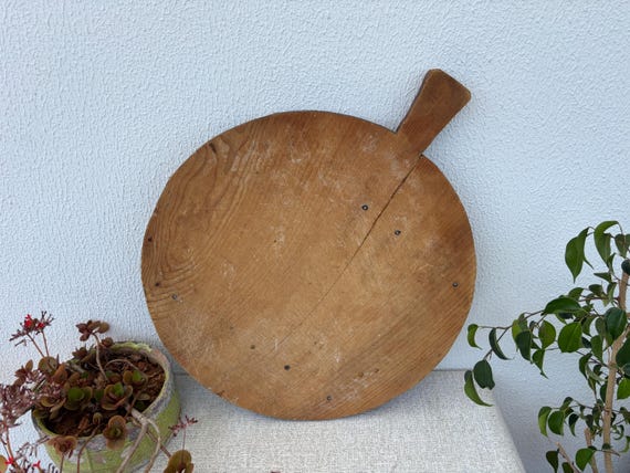 Hand-Carved Turkish Wood Board – Vintage Kitchen & Serving Decor