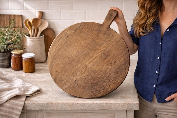 Vintage Wooden Bread Board: Rustic Farmhouse Kitchen Decor
